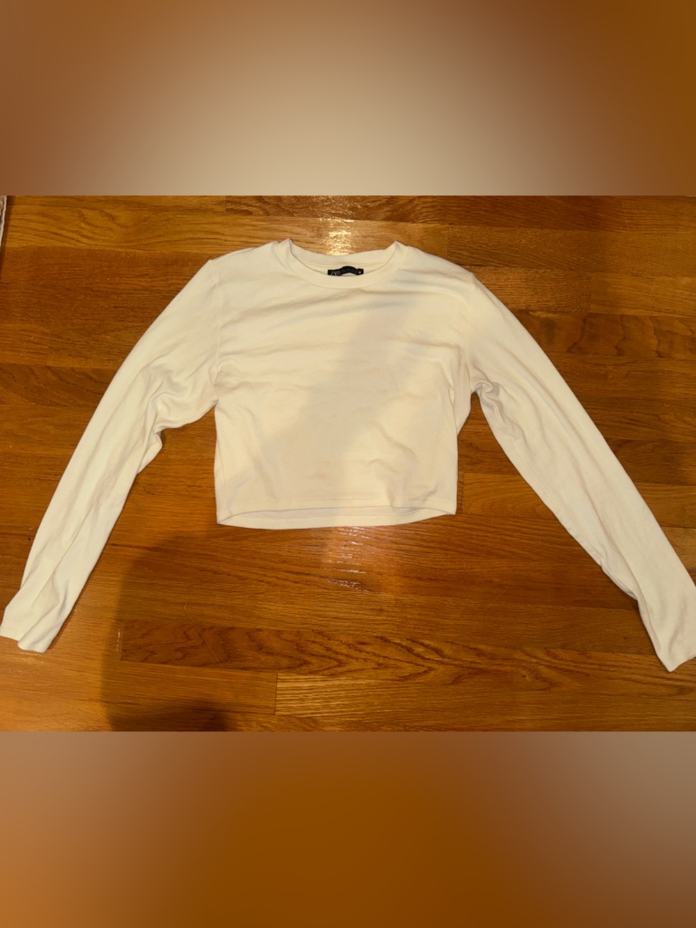 Cropped Long-Sleeve Crewneck Top - White